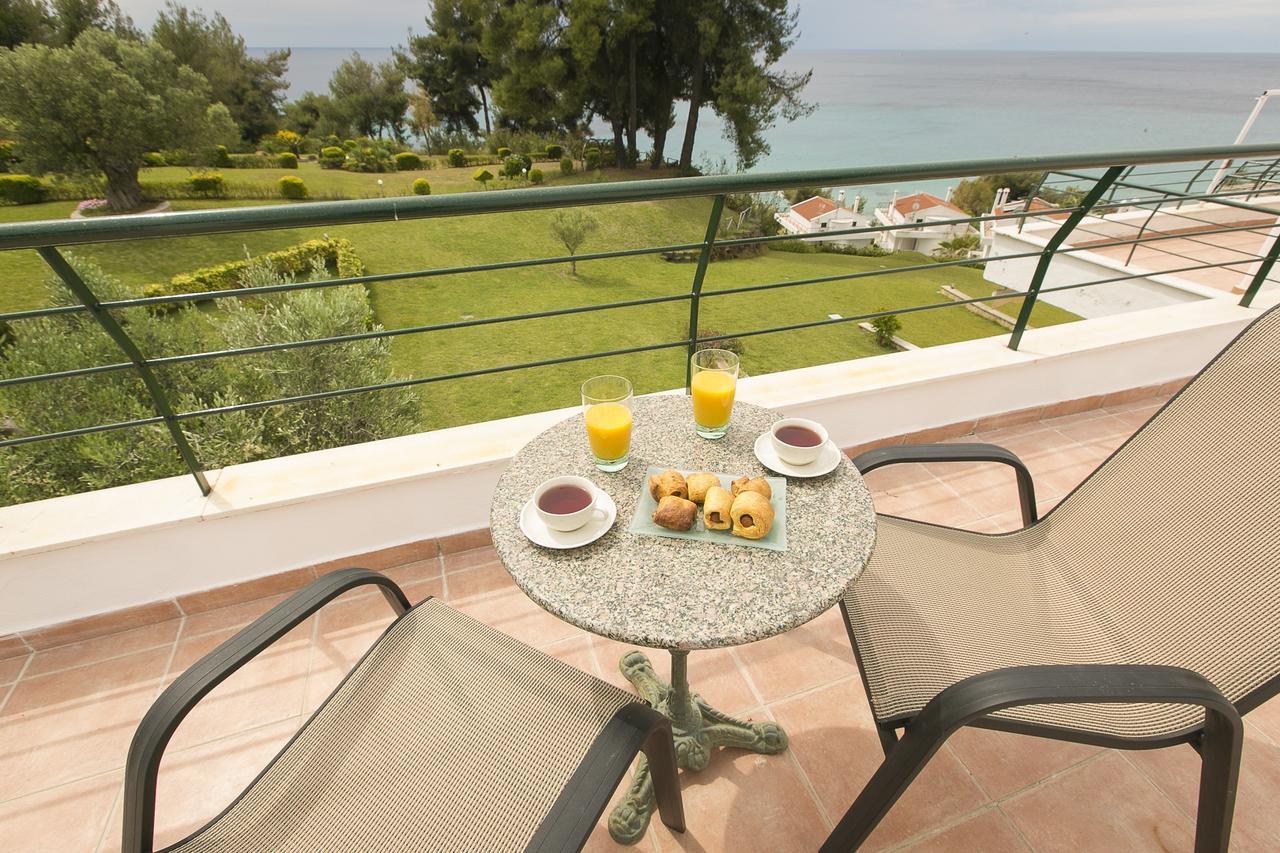 Blue Crab, Beachfront House In Kalandra #Feelslikehome هانيوتي المظهر الخارجي الصورة